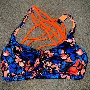 Lululemon sports bra